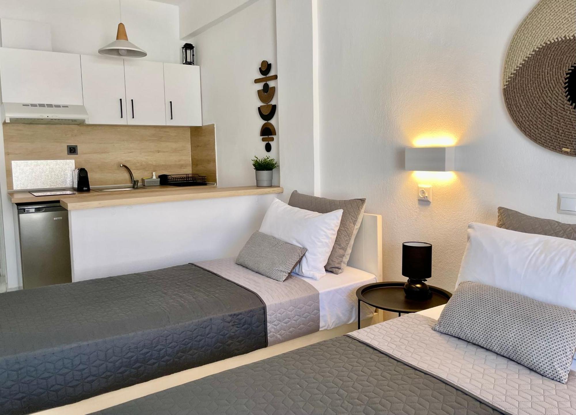 פפקוהורי Thalassa Garden Studios מראה חיצוני תמונה